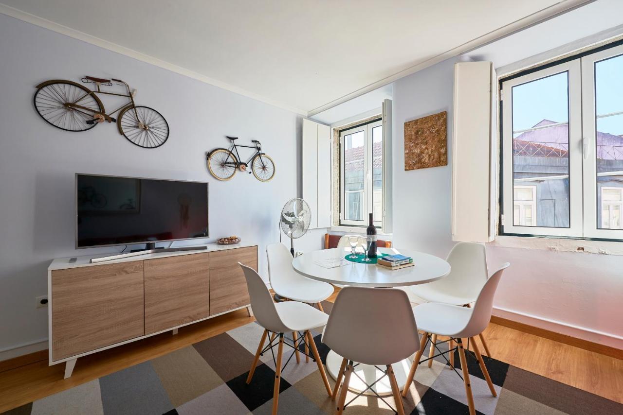 Aesthetic Riverview Apartment In Historical ลิสบอน ภายนอก รูปภาพ
